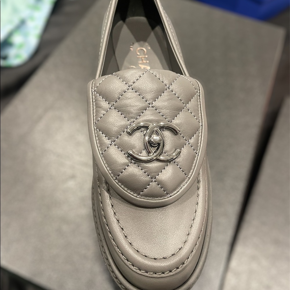 AUTHENTIC GREY CHANEL LOAFERS